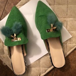 Beautiful Green Tassel Mules sz9.5
